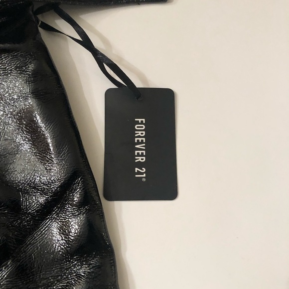 Forever21 Black Faux Leather Belted Mini Skirt NWT - Picture 4 of 8